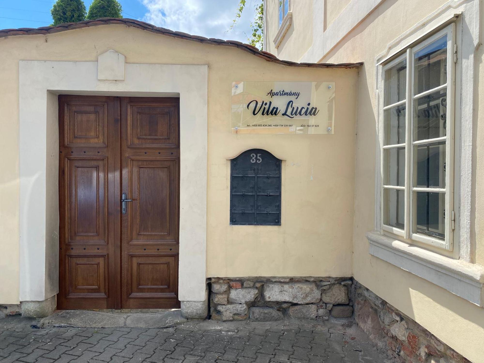 Vila Lucia - Apartman 3 Plzen Bagian luar foto